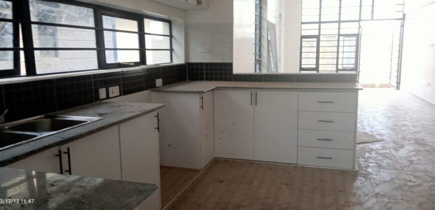 The 4Bedrooms Master Ensuite and Ensuite DSQ.