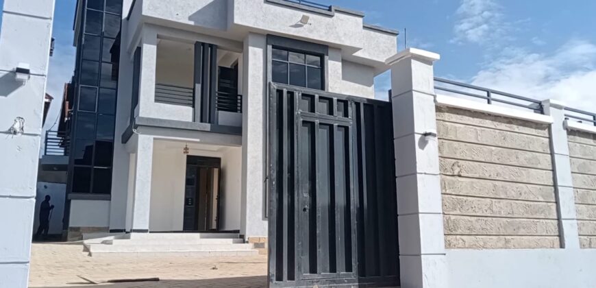 5bedrooms Maisonette In a gated Community