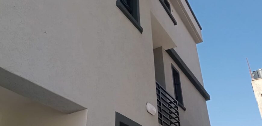 5bedrooms Maisonette In a gated Community