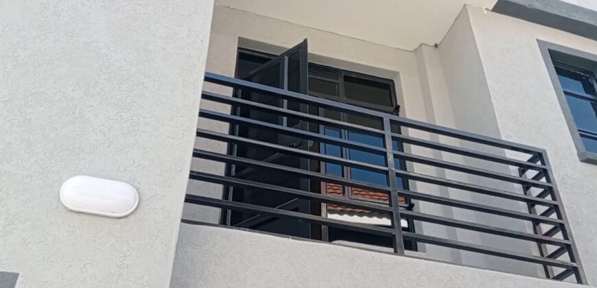 5bedrooms Maisonette In a gated Community