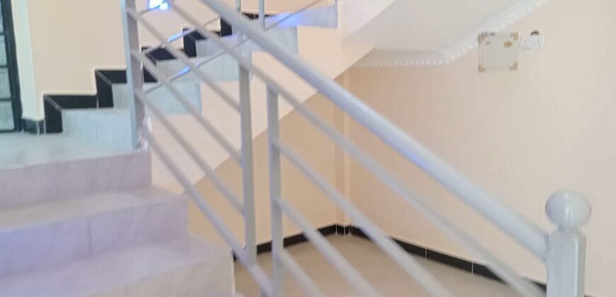 5bedrooms Maisonette In a gated Community